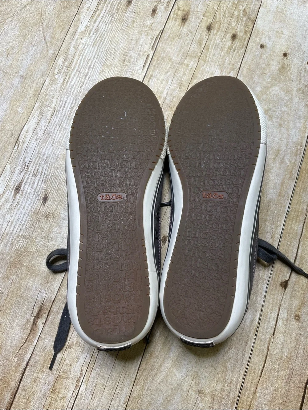 Taos Footwear taos moc